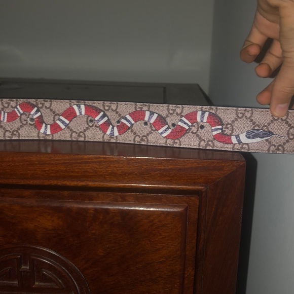 MULTI SEX GUCCI BELT ONE SIZE FITS ALL - Picture 3 of 4